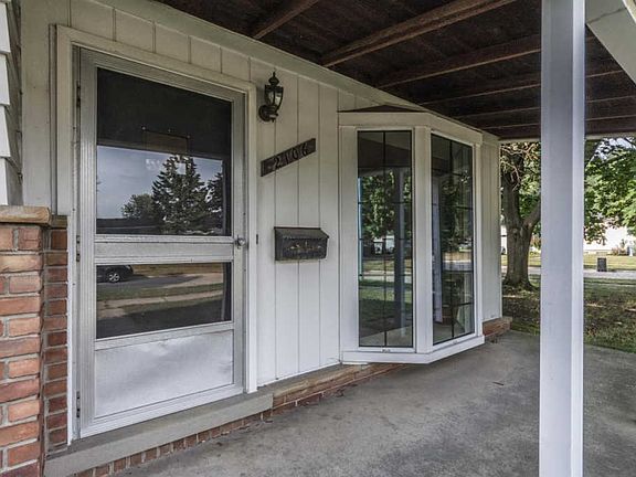 4th image of 2106 Minerva St