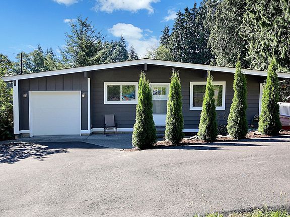 2nd image of 8222 71st Pl SE