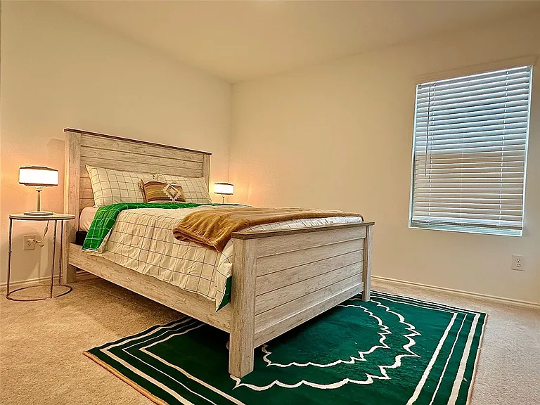 2821 Ozark Cir — Photo 16
