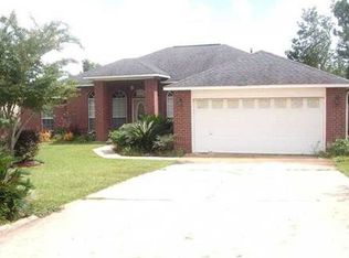 2610 Youngwood Ln, Cantonment, FL 32533