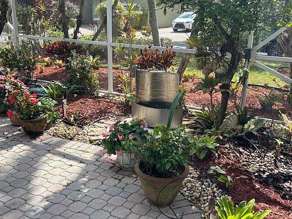 5th image of 10133 Diamond Lake Road