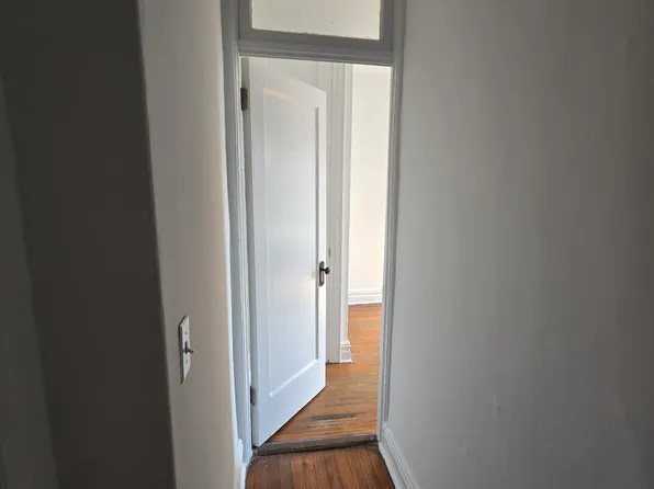 33 Bank Street image 6 of 10