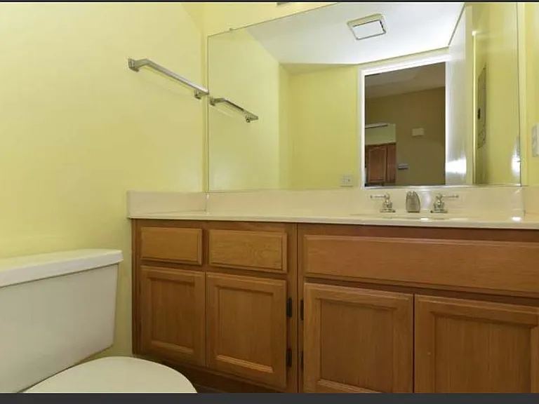 10962 Creekbridge Pl — Photo 11