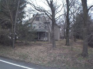 3850 Mauch Chunk Rd, Whitehall, PA 18052