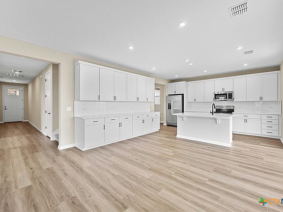 5th image of 128 Jasmine Ln