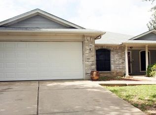 2426 Hallie Ln, Round Rock, TX 78664