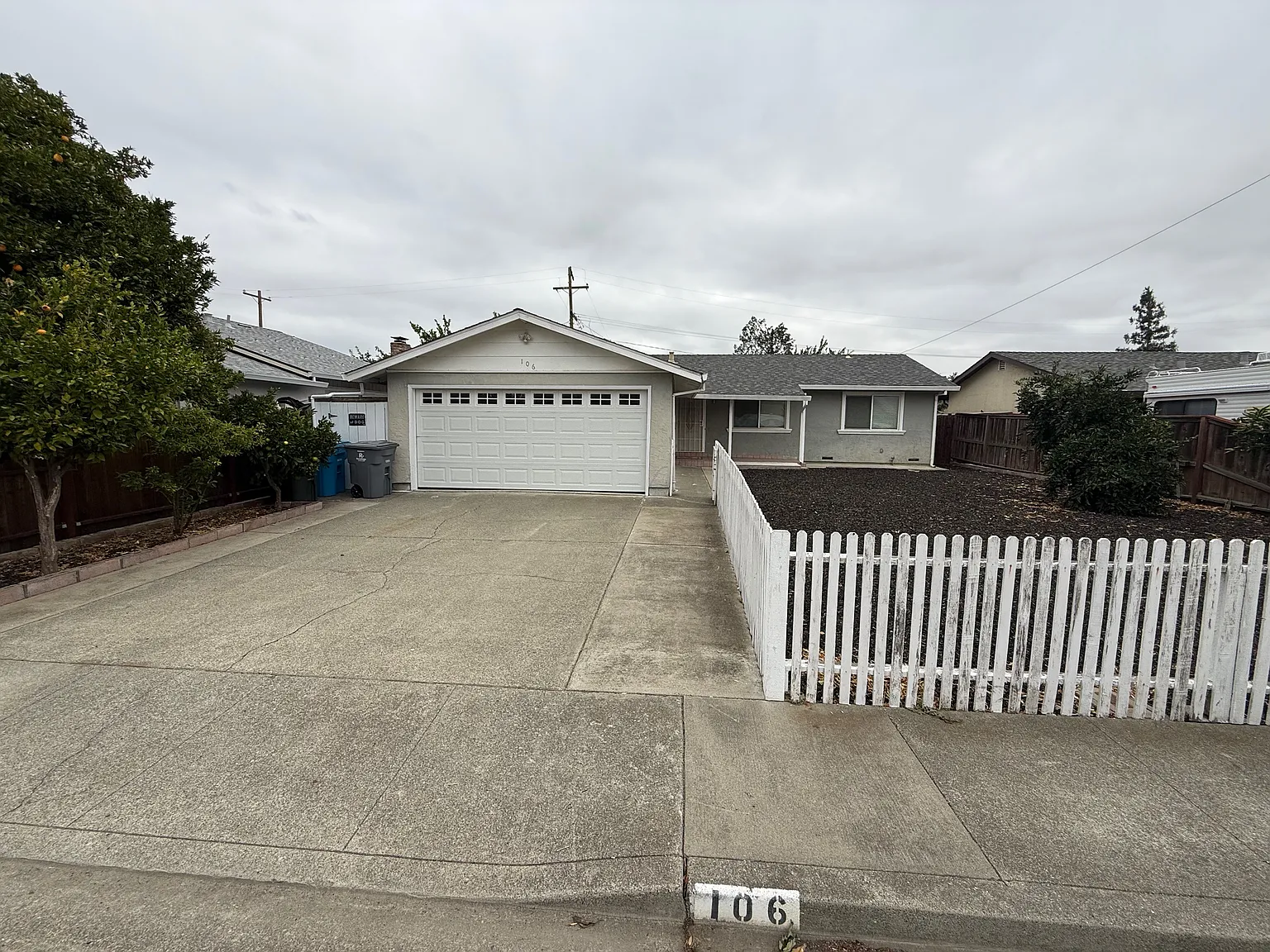 3 bed, 1296 sqft, $2,850 — Photo 1