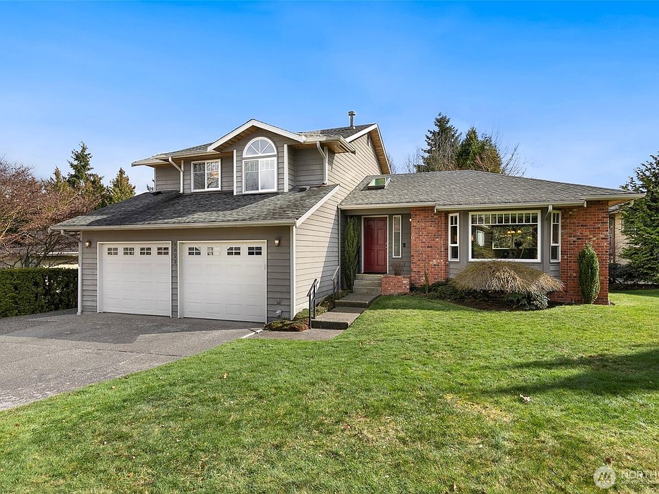 1st image of 8823 10th Drive SE