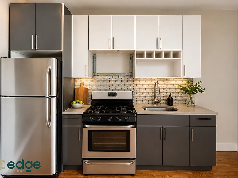 1229 Herkimer St #2 — Photo 2