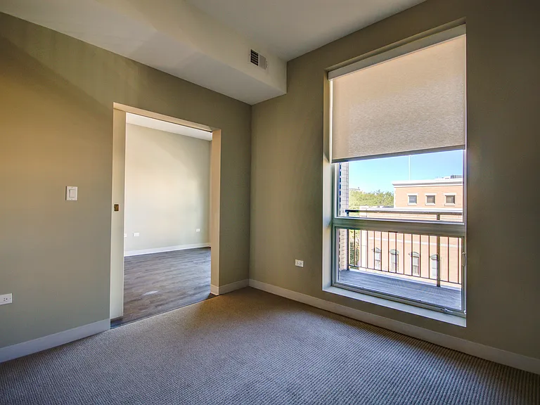 851 W Grand Ave #505 — Photo 5