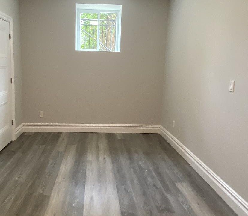 2nd image of 446 Vineland Ave Floor 2