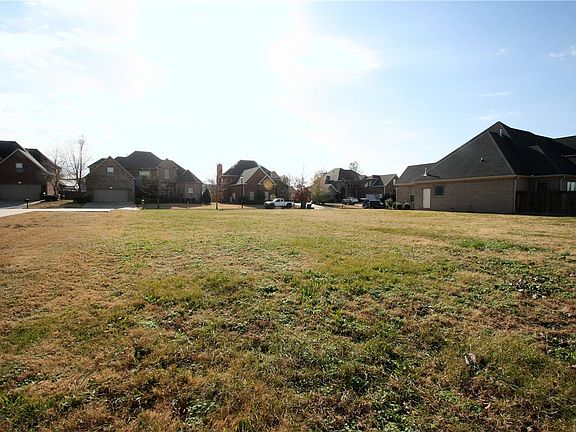 5th image of 4108 Eastpoint Dr #21