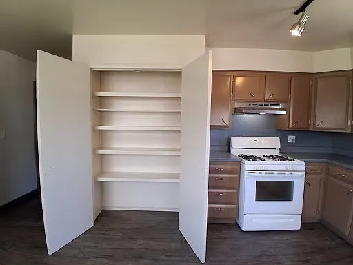 3633 California St — Photo 9