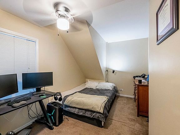4th image of 2724 S Crowell St #1