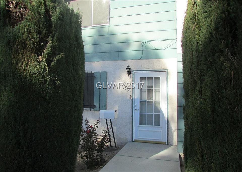 1st image of 352 Greenbriar Townhouse Way