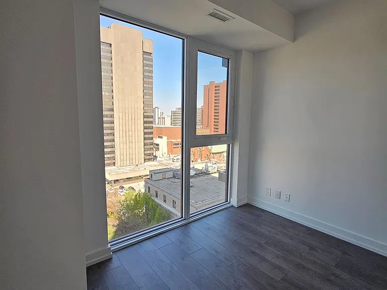 75 James St S #1101 — Photo 16