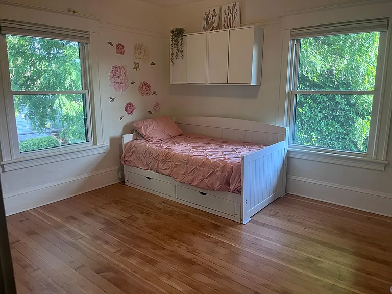 4836 SE Franklin St — Photo 18