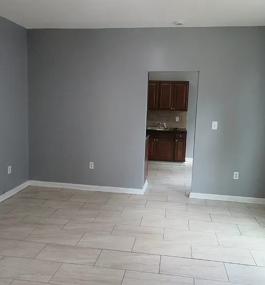 72 Burton St #1 — Photo 4
