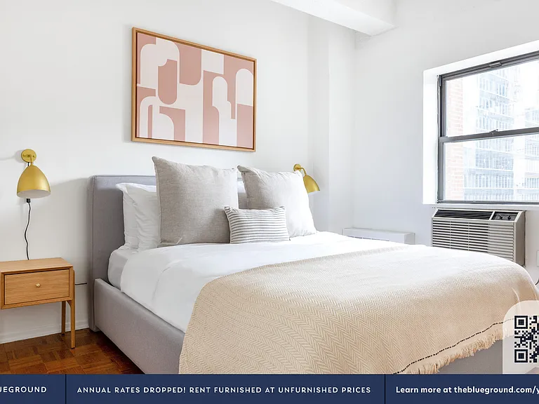 360 W 34th St #12W — Photo 8