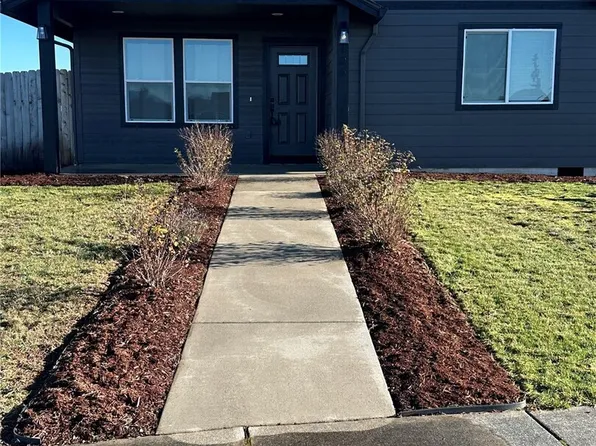 406 Herren Avenue, Winlock, WA 98596