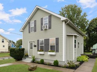 114 Pontiac St, Warwick, RI 02886