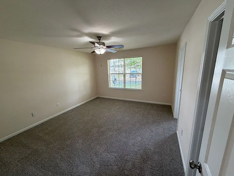 205 Apa Way — Photo 8