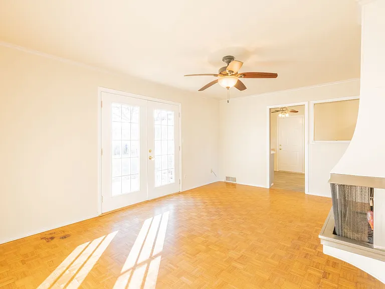2730 W Country Club Dr — Photo 10