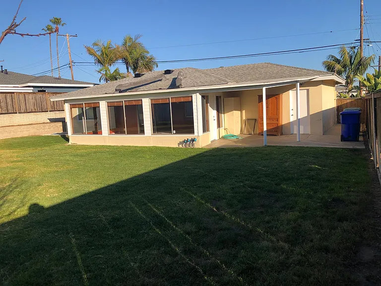 2206 Crestline Dr — Photo 3