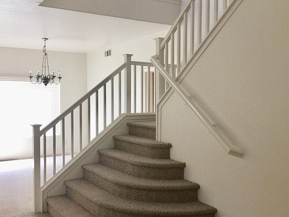 4th image of 13210 Crossroads Ct