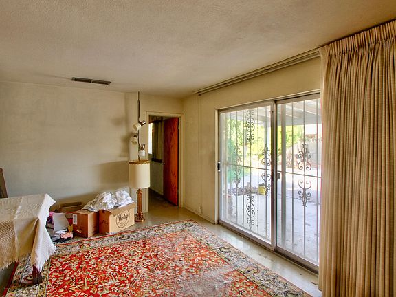 5th image of 3525 W Gardenia Ave