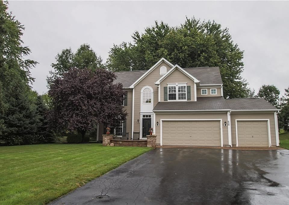 1st image of 608 Morning Glory Dr