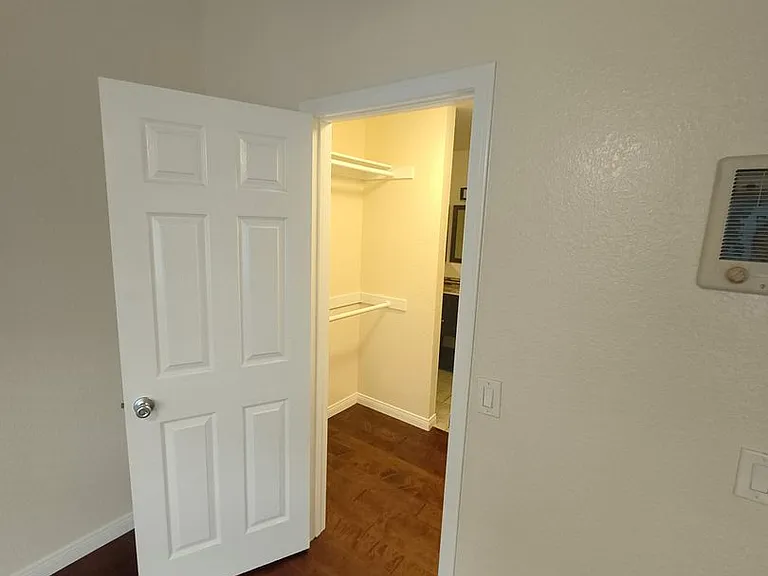 4084 Oregon St — Photo 19