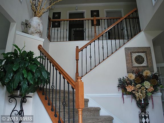 2 Story Foyer