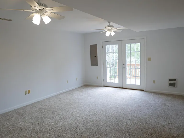 4725 Amber Ridge Ct — Photo 34