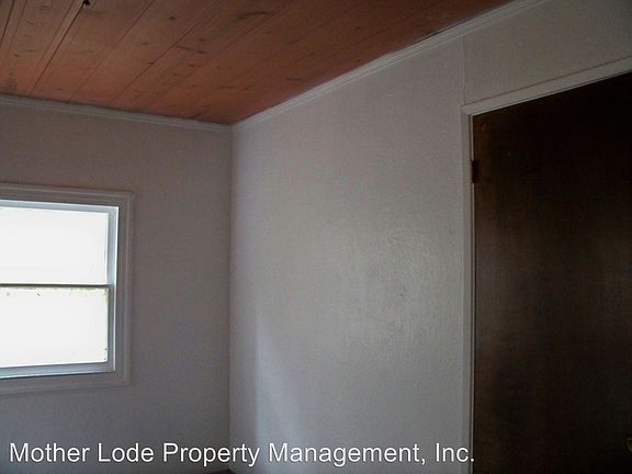 5th image of 22878 East Ave