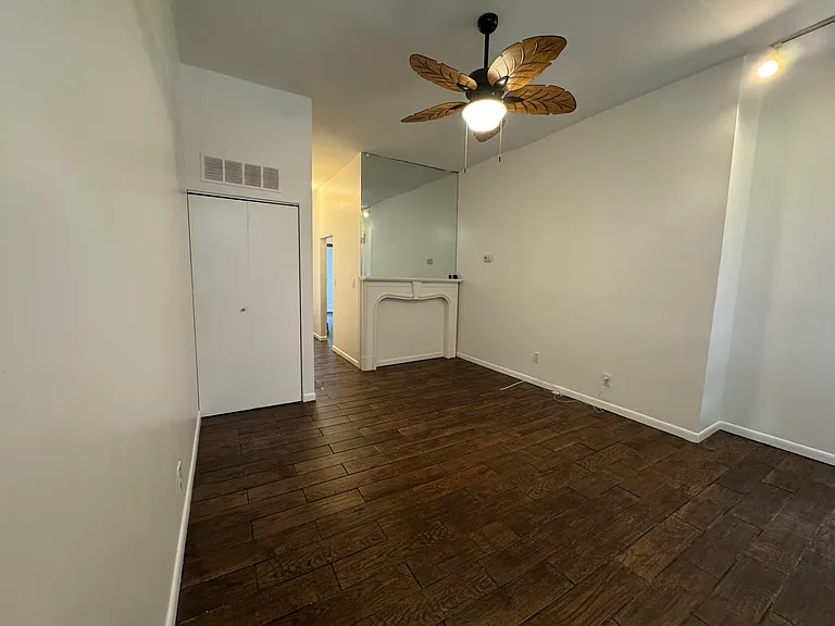 1312 Ashland Ave — Photo 3