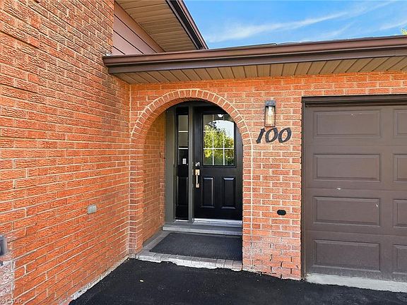 4th image of 100 Marcella Cres