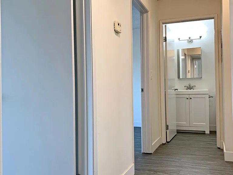 1010-1012 E Acacia Ave — Photo 29
