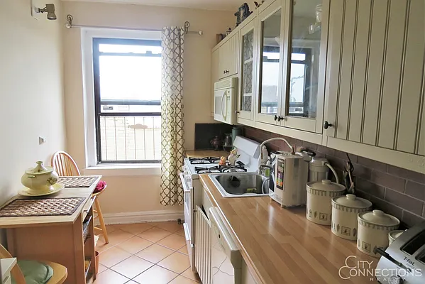 Sold by City Connections Realty | media 19