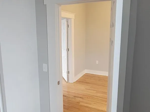 284 3rd Street image 11 of 17