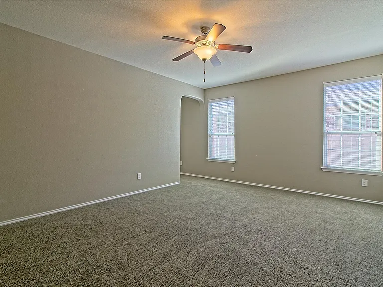 31443 Kingsway Rd — Photo 17