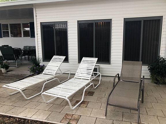 4th image of 459 Petunia Dr