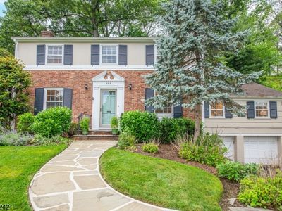 590 Highland Ave, Montclair, NJ, 07043