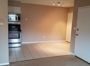 6 Dailey St APT I, Attleboro, MA 02703