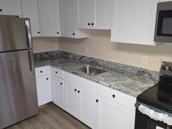 19 Merkel Rd APT 4, Gilbertsville, PA 19525