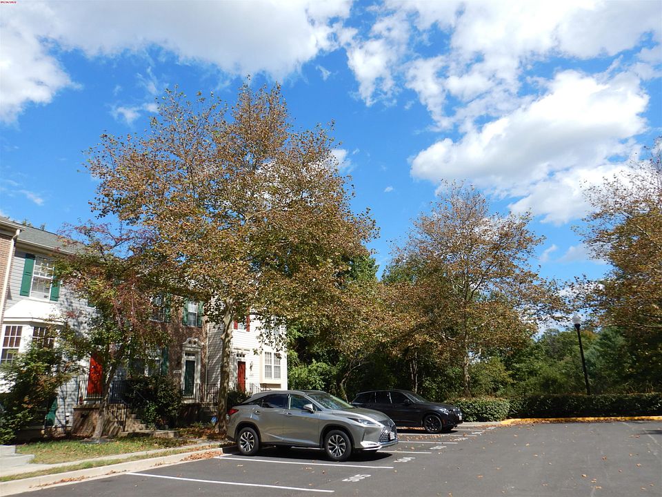 2nd image of 3506 Flatwater Pl