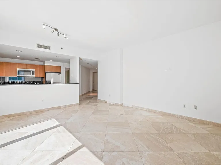 1050 Brickell Ave #3314 — Photo 4