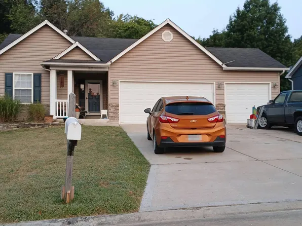 37 Great Owls Way, Winfield, MO 63389