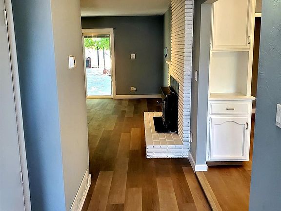 4th image of 3483 E Olive Ave