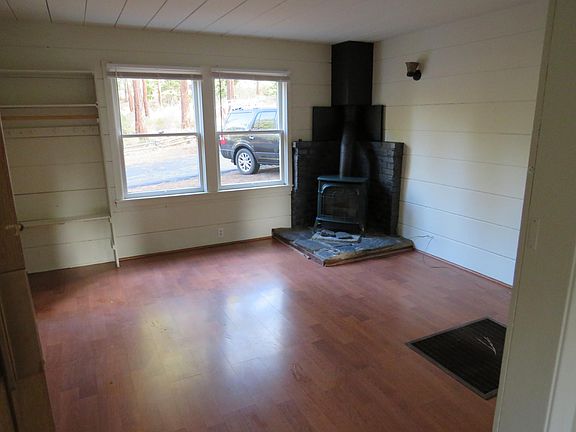 4th image of 8872 Brook Ave #3